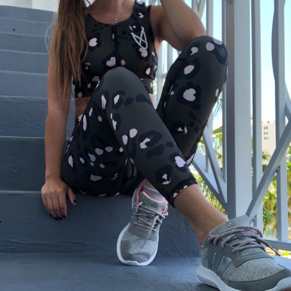 Leggings set MINKPINK NEW - Picture 2 of 4